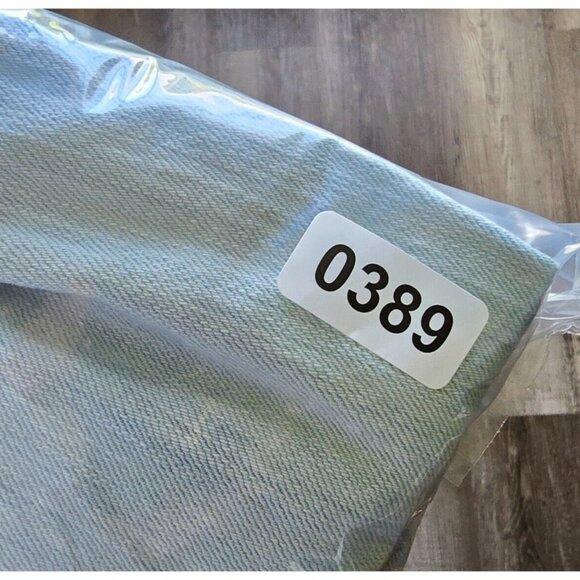 American Eagle Jeans Womens Size 10 Button Fly Light Acid Wash Distressed Angled - Picture 16 of 16